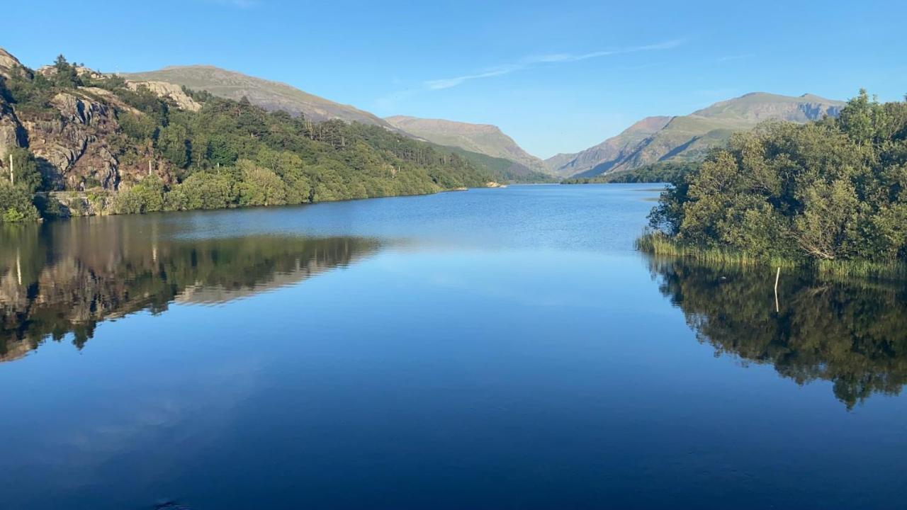 Dolwen Snowdonia Home By Polkastays เคอร์นาวอน ภายนอก รูปภาพ